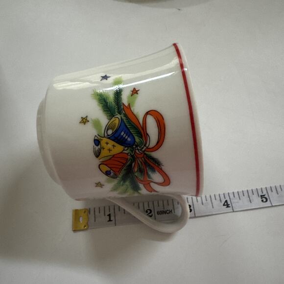 Vintage 4pc Set Salem China Christmas Eve Teacups and Saucers Holiday Dinnerware - Picture 10 of 10